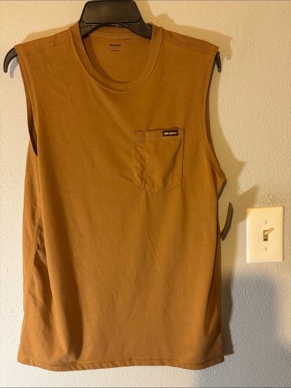 Brahma Men's Sleeveless Pocket Tank - Caramel